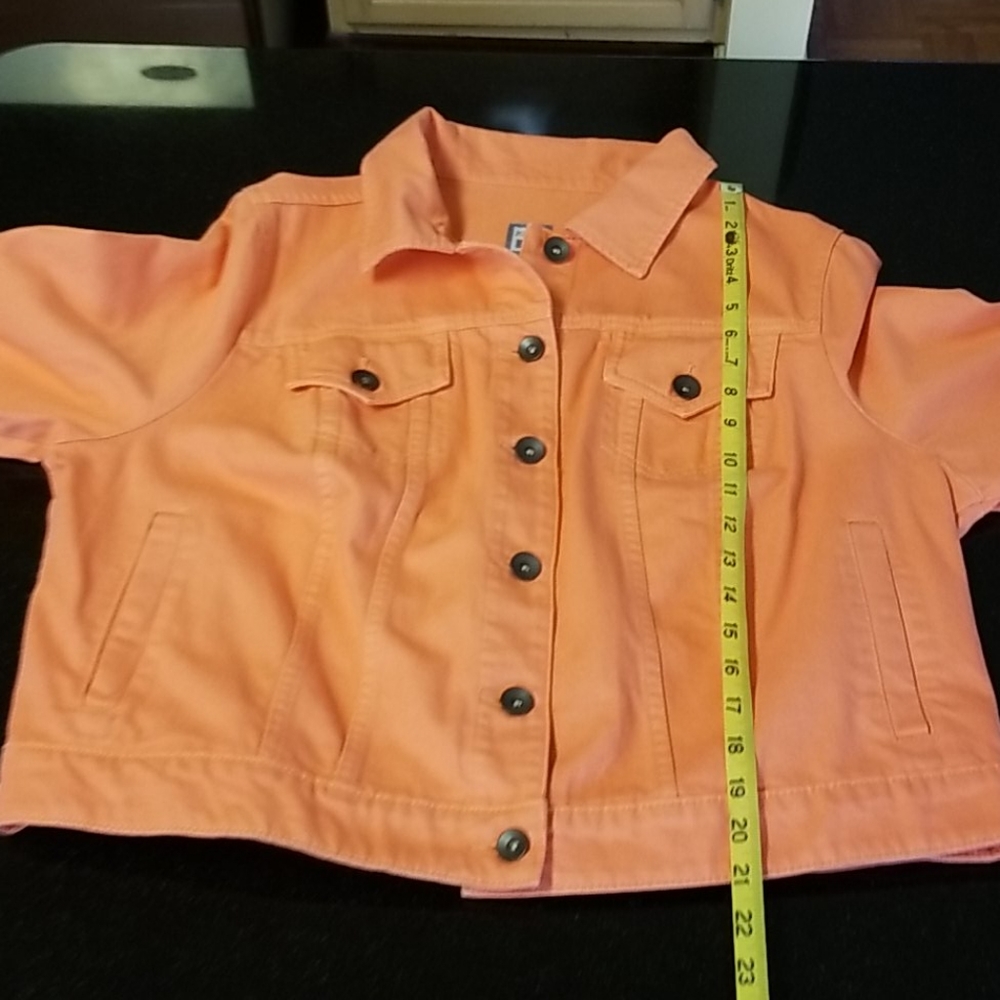 JCP Jacket - Picture 7 of 10